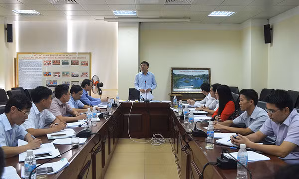 Thường trực HĐND tỉnh giám sát tại Sở Tài nguyên - Môi trường