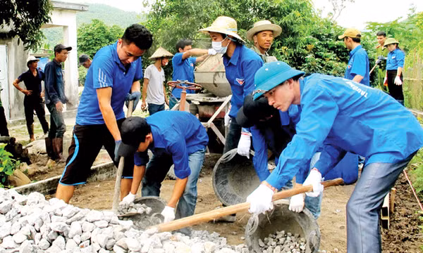 Đừng hỏi Tổ quốc đã làm gì cho ta…