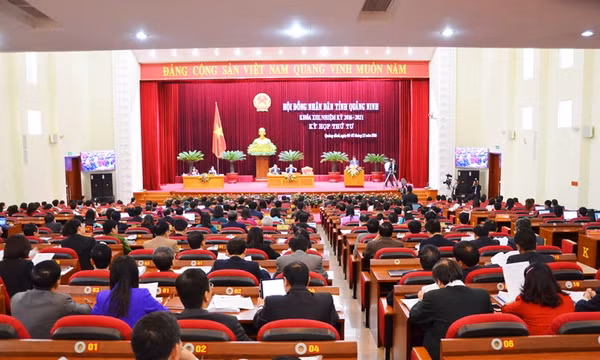 Khai mạc kỳ họp thứ 4, HĐND tỉnh khóa XIII