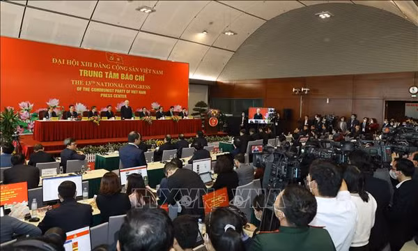 Đại hội XIII của Đảng: Phát huy nội lực đưa đất nước phát triển trong giai đoạn mới