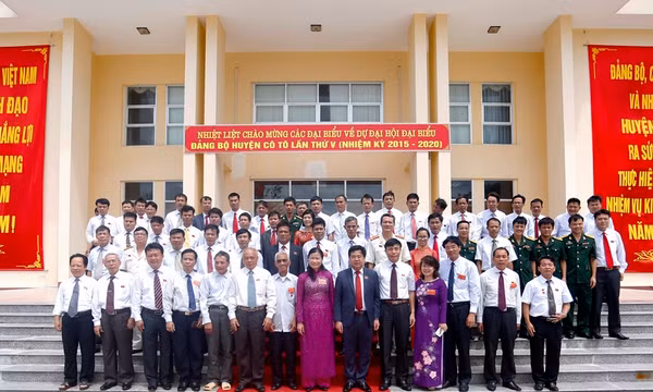 Đại hội Đảng bộ huyện Cô Tô lần thứ V: Những hình ảnh đáng nhớ