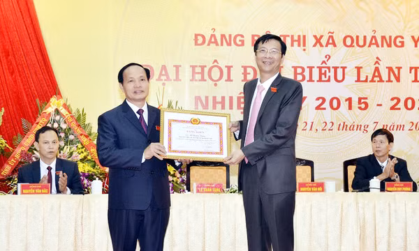 Đánh giá cao kết quả thực hiện Nghị quyết nhiệm kỳ 2010-2015