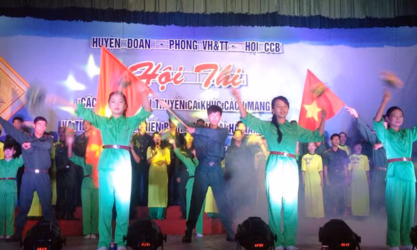 Hải Hà: Hội thi tuyên truyền ca khúc cách mạng chào mừng Đại hội Đảng bộ huyện