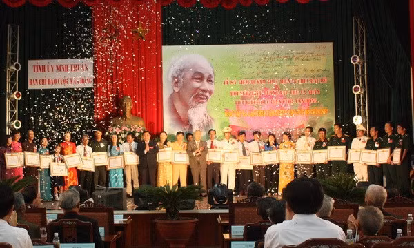 Hội thảo khoa học 45 năm thực hiện Di chúc của Chủ tịch Hồ Chí Minh
