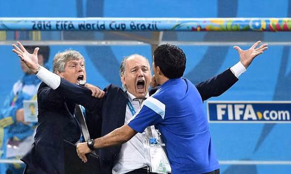 HLV Sabella chia tay Argentina sau World Cup