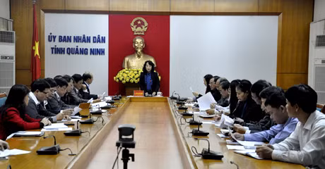 "Khẩn trương thông báo đến người dân về loại rượu gây ngộ độc"