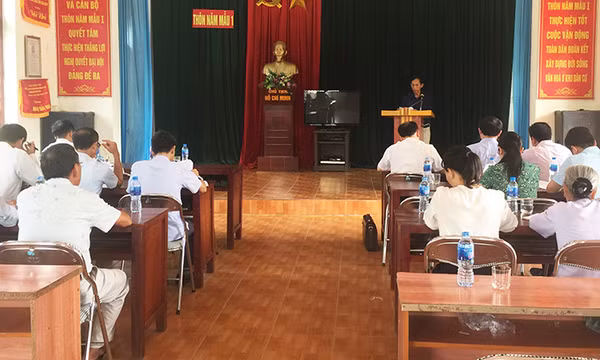 Phó Bí thư Thường trực Tỉnh ủy Nguyễn Xuân Ký dự sinh hoạt chi bộ tại TP Uông Bí