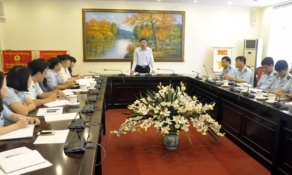 Thường trực HĐND tỉnh làm việc với Cục Hải quan Quảng Ninh