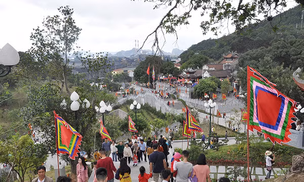 Trải nghiệm các tour du xuân ở Quảng Ninh