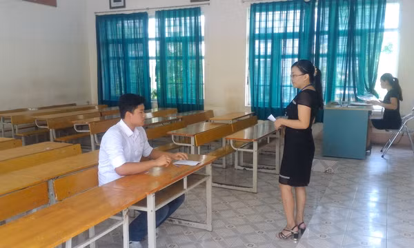 Rất ít thí sinh chọn thi môn Hóa học