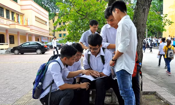 Ghi nhận qua 3 ngày thi