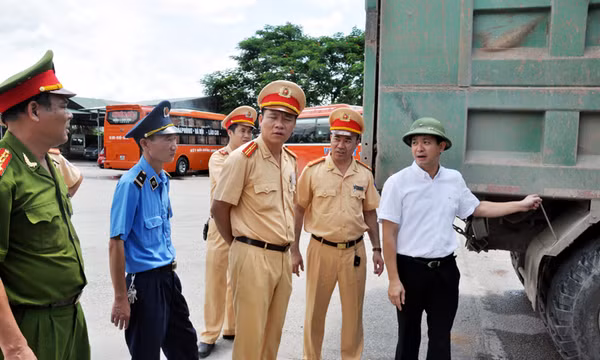 Chấm dứt xe quá tải, quá khổ