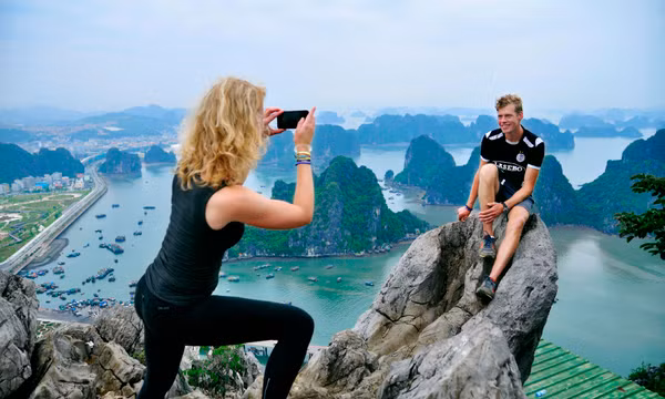 Khoảnh khắc Hạ Long