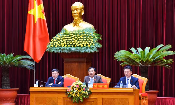 HĐND tỉnh thống nhất cao với các báo cáo, tờ trình