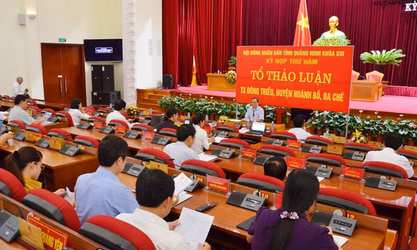 162 đại biểu tham gia thảo luận tại 5 tổ