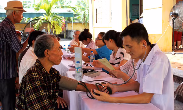 Nghị quyết quy định mức giá dịch vụ khám bệnh, chữa bệnh không thuộc phạm vi thanh toán của Quỹ bảo hiểm y tế