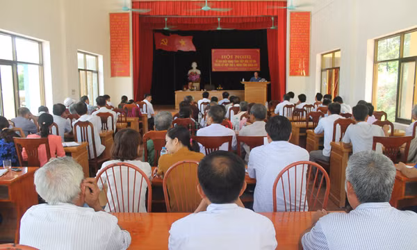 Đại biểu HĐND tỉnh tiếp xúc cử tri huyện Hoành Bồ
