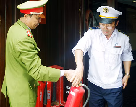 Nhiều hoạt động thực hiện Tuần lễ Quốc gia ATVSLĐ- PCCCN năm 2015