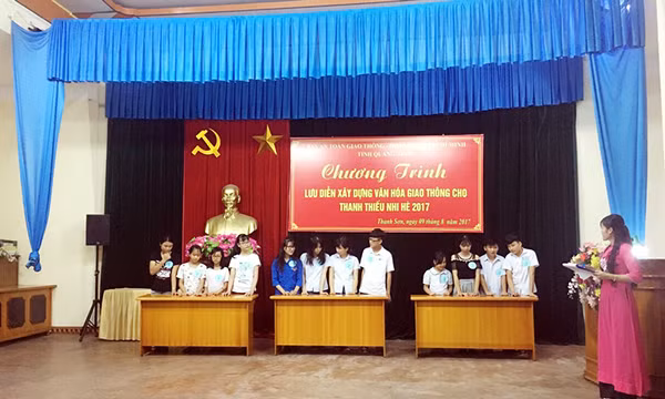 Tuổi trẻ xây dựng nếp sống văn hoá, văn minh