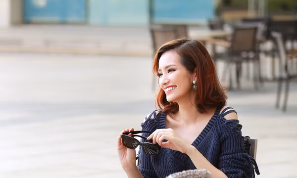 Hoa hậu Trúc Diễm gợi ý mặc đẹp trong những ngày thời tiết mát mẻ