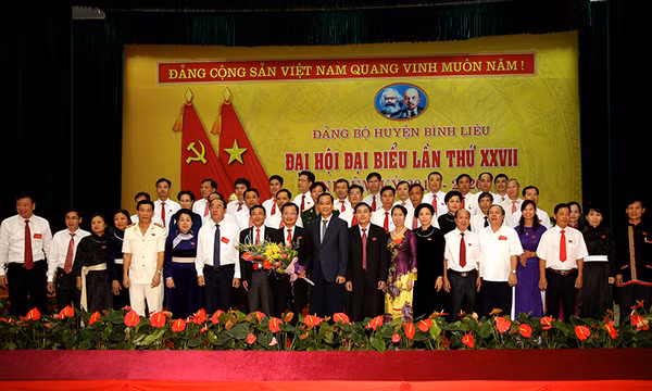 Đồng chí Cao Tường Huy được bầu giữ chức vụ Bí thư Huyện ủy Bình Liêu nhiệm kỳ 2015-2020