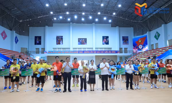 Khai mạc Giải cầu lông, bóng bàn, quần vợt công nhân lao động Than Núi Béo năm 2026