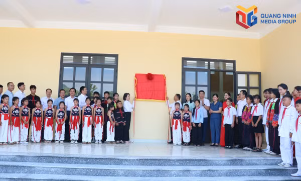 Công đoàn Than - Khoáng sản Việt Nam khánh thành nhà đa năng tại Ba Chẽ