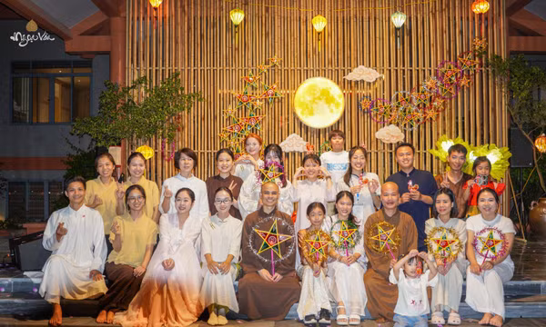 Thiền dã ngoại Trung thu nơi đất Phật