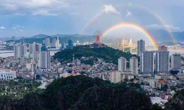 Hạ Long ngày mới