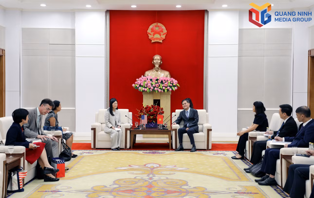 bqn_tr_219-tiep-xa-giao.jpg