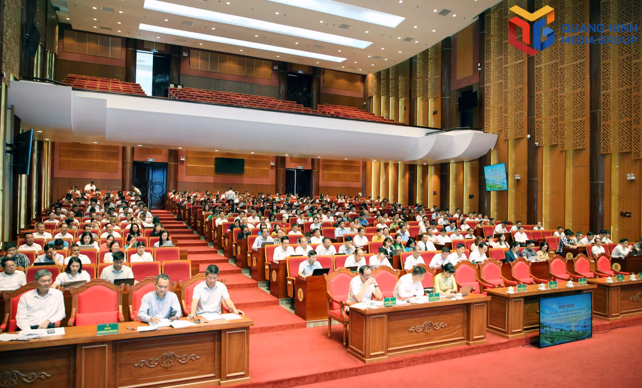 bqn_tr_2210-nong-dan-cac-dai-bieu-tham-du.jpg