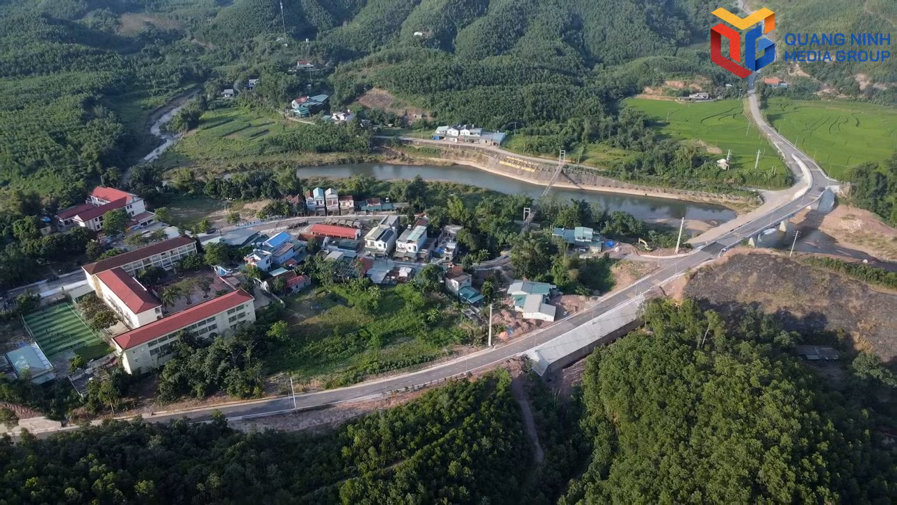 bqn_tr_5-hinh-tho-mo-loi-de-vung-cao-phat-trien00-09-41-16still008.jpg