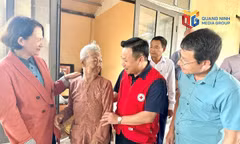  Đẩy mạnh các chương trình đối ngoại nhân đạo