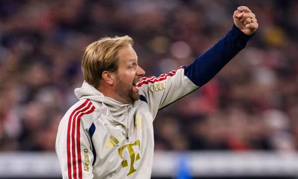 HLV Kompany vắng mặt trong trận đại chiến giữa Bayern Munich và Dortmund