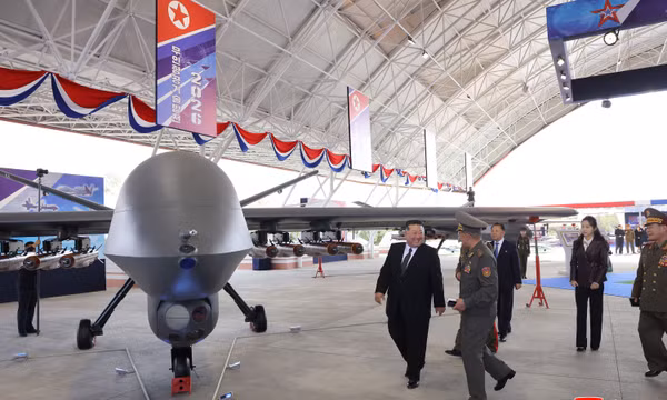 Ông Kim Jong Un dự triển lãm UAV, kêu gọi đẩy mạnh phát triển công nghệ