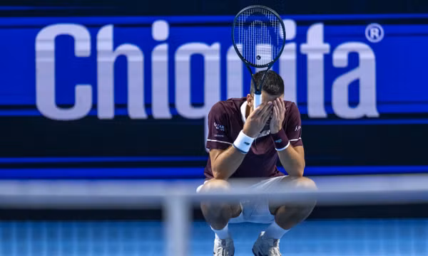 Djokovic thất bại tại giải đấu quê nhà Federer
