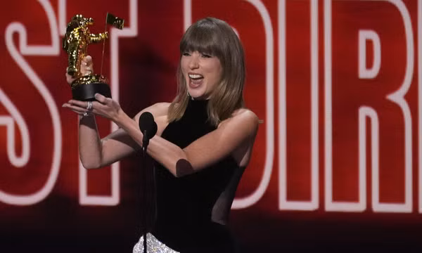 Taylor Swift trở thành nghệ sĩ được trao nhiều giải nhất trong lịch sử MTV Video Music Awards