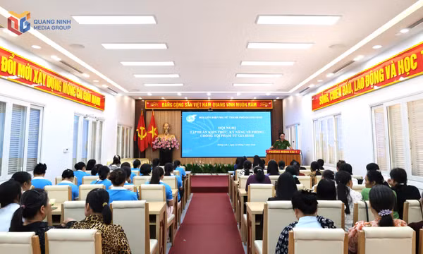 Tập huấn kỹ năng phòng, chống tội phạm từ gia đình và xây dựng Gia đình trẻ trách nhiệm - số - xanh