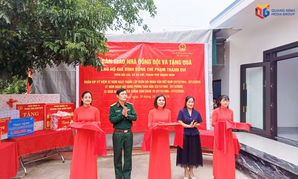 Khánh thành “Nhà đồng đội” cho gia đình quân nhân có hoàn cảnh khó khăn