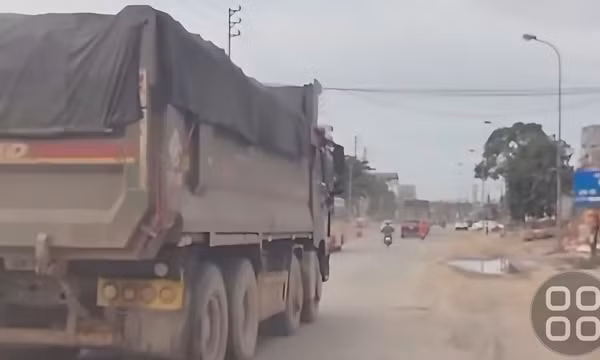 Xử phạt trường hợp đầu tiên chạy xe biển trắng nhưng chở hàng có thu tiền