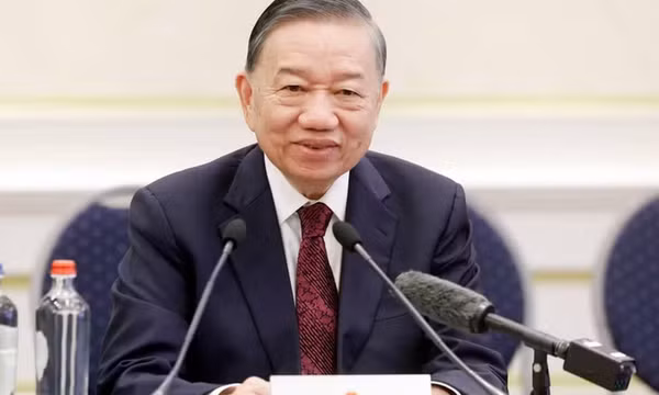 Tổng Bí thư, Chủ tịch nước Tô Lâm gặp gỡ đại diện chuyên gia, trí thức người Việt tại Bỉ và Luxembourg