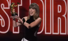 Taylor Swift trở thành nghệ sĩ được trao nhiều giải nhất trong lịch sử MTV Video Music Awards