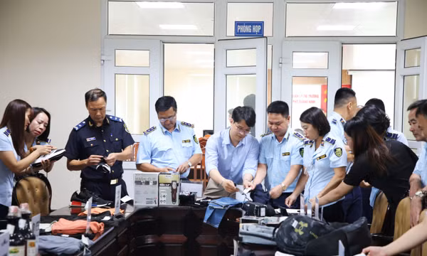 Tập huấn phân biệt hàng thật - hàng giả