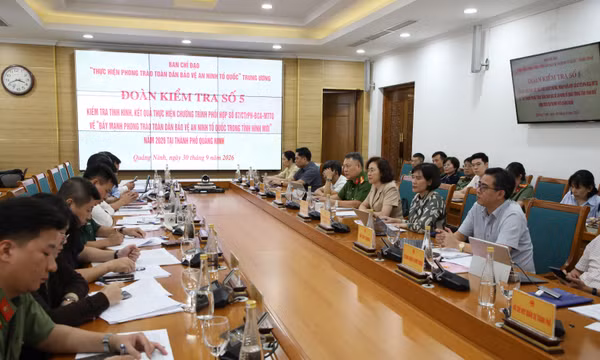 Tiếp tục đẩy mạnh phong trào toàn dân bảo vệ an ninh Tổ quốc trong tình hình mới