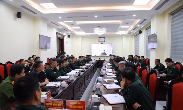 Tăng cường đấu tranh phòng, chống tội phạm, vi phạm pháp luật trên các tuyến biên giới, vùng biển