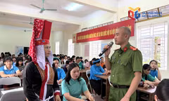 Tạo sức mạnh từ dân chủ cơ sở
