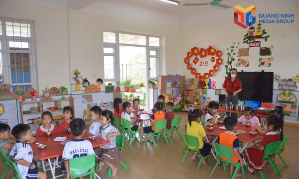 Siết chặt ATTP trong các bữa ăn bán trú