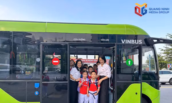 Dành những điều tốt đẹp nhất cho học sinh