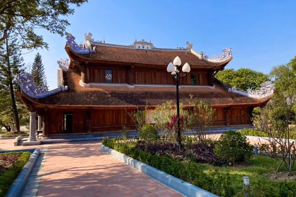 chùa Quỳnh Lâm được coi là trường đại học Phật giáo đầu tiên của nước ta, 