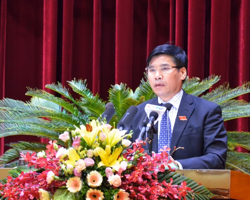 ĐB Trương Công Ngàn phát biểu tại phiên thảo luận.